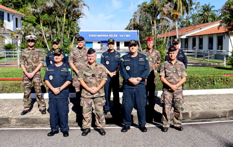 Marinha do Brasil e Forças Armadas da Guiana Francesa firmam acordos para a realização de operações