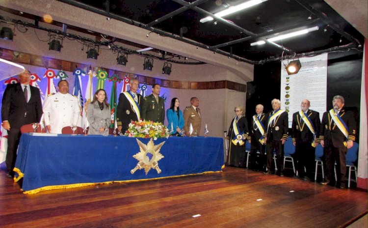 43ª Cerimônia da Abrammil condecora personalidades civis e militares