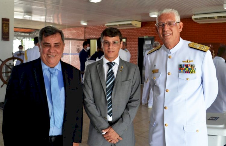 Homenagens da Coluna: Almirante de Esquadra Alípio Jorge e Colunista Luiz Omar