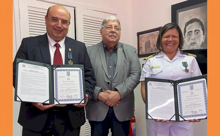 Comandante da Latam e Capitã de Longo Curso são homenageados com Medalhas