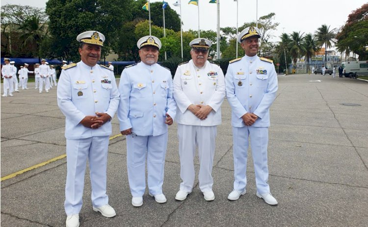 Comandante da “Aliança” recebe o título de “Comodoro” no Dia Marítimo Mundial