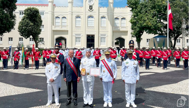 Fuzileiros Navais comemoram 216 anos com cerimônia no RJ