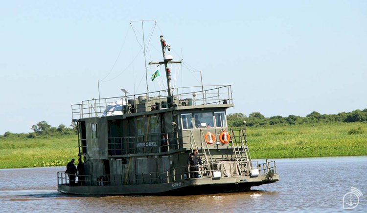 Marinha leva justiça e cidadania a ribeirinhos do Pantanal